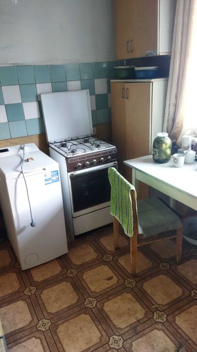 Кімната вул.Золота(р-н центру) для 2-х хл.3500 грн+500 грн к.п з 1-го