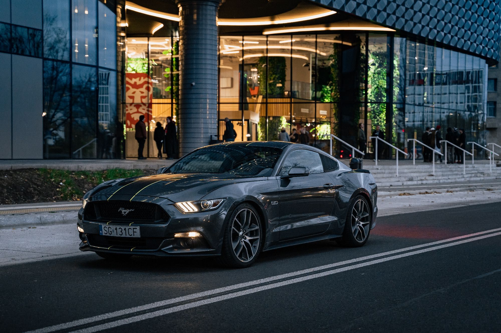 Wynajem Ford Mustang GT 5.0 V8 WYDECH bez kaucji wypożyczalnia