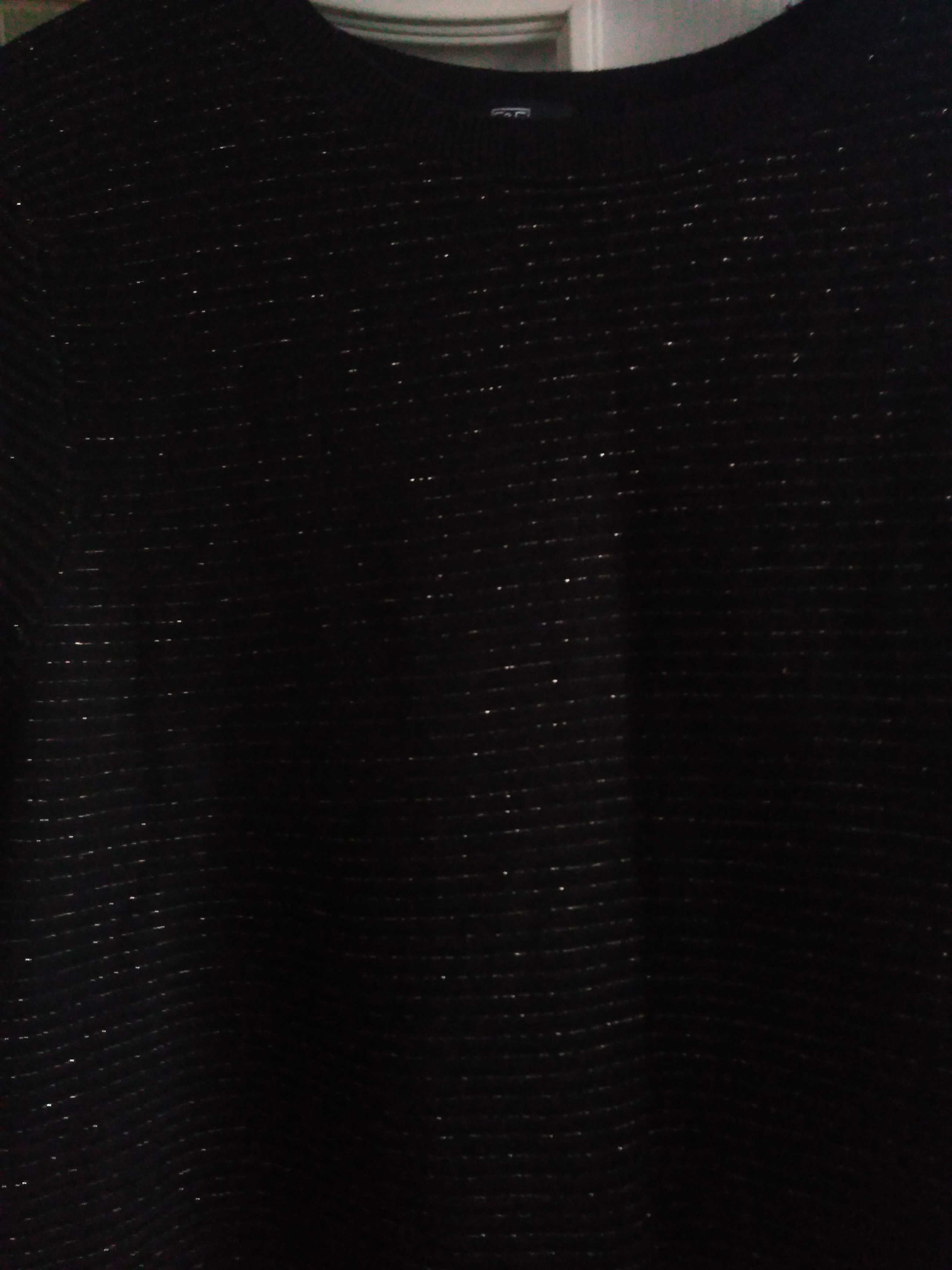 Sweter sweterek damski XL czarny połyskliwy