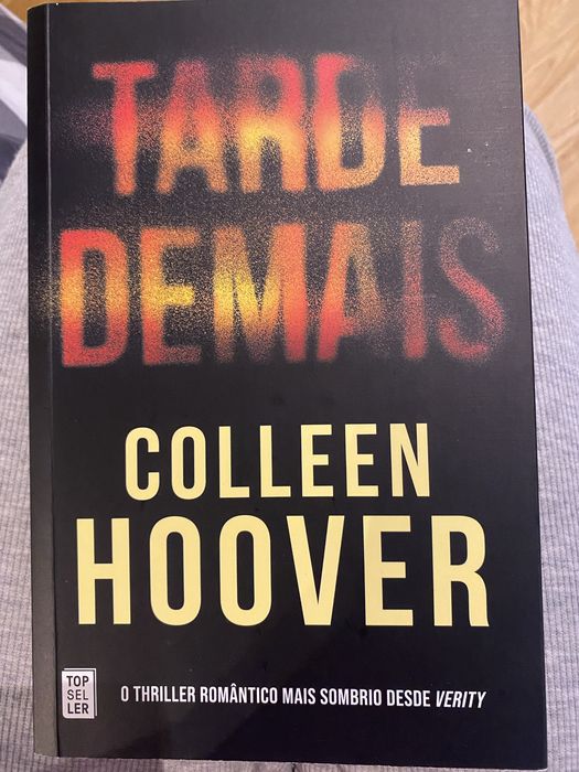 Livro Tarde Demais de Colleen Hoover