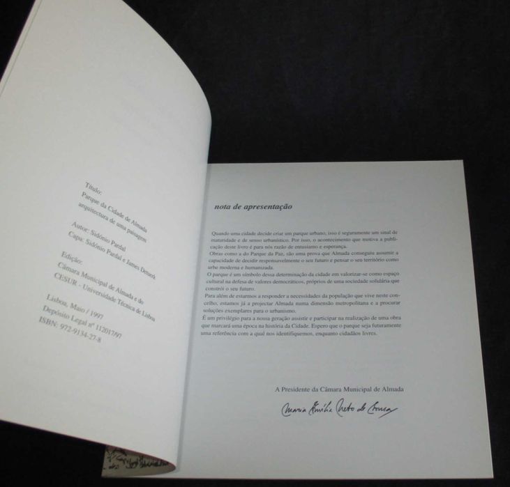 Livro Parque da Cidade de Almada Sidónio Pardal