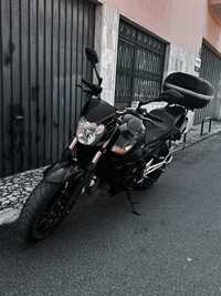 Suzuki GSR 600 de  2010 como NOVA