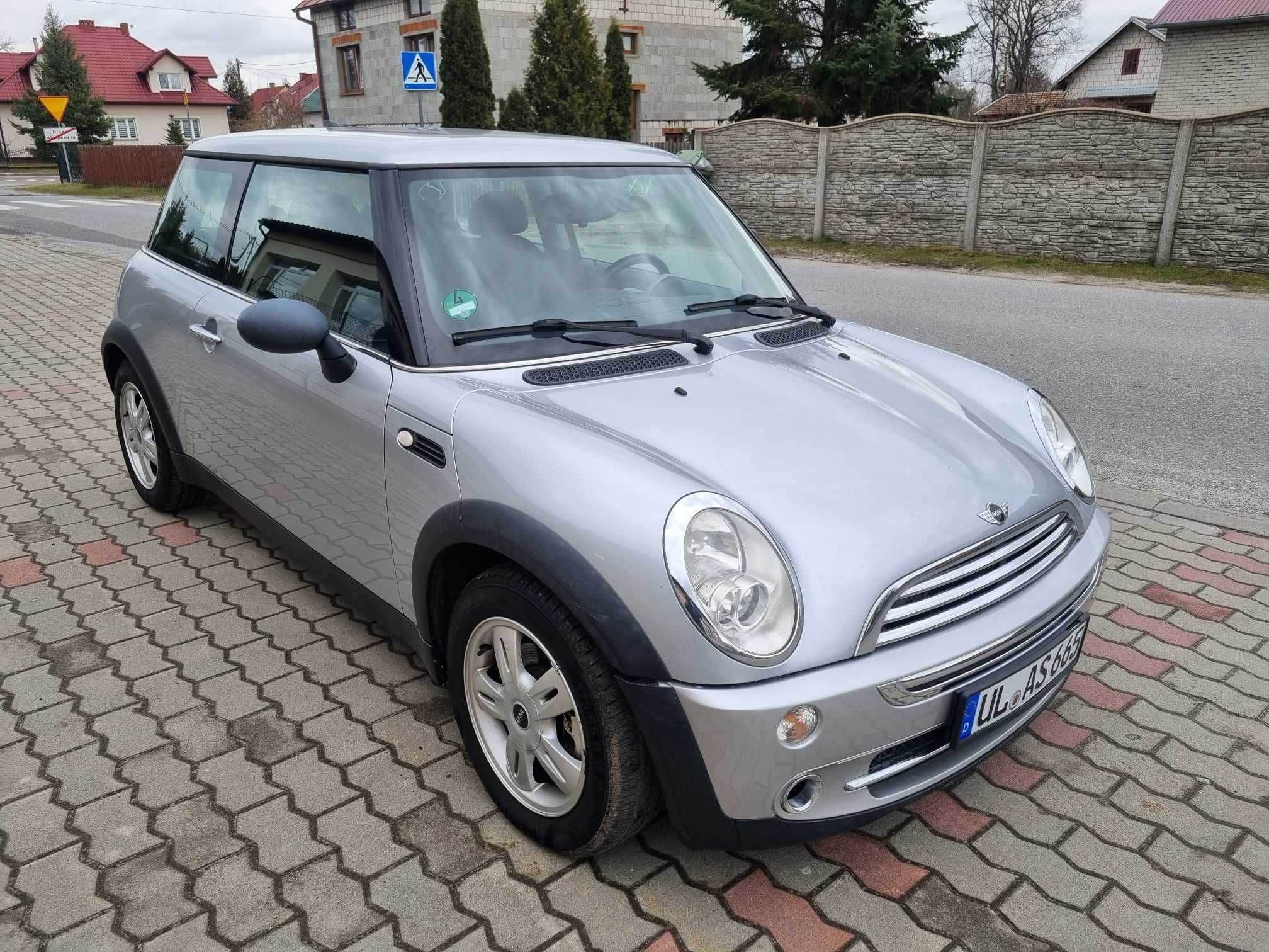 Mini Cooper  1.6 16V     2006r       162000km