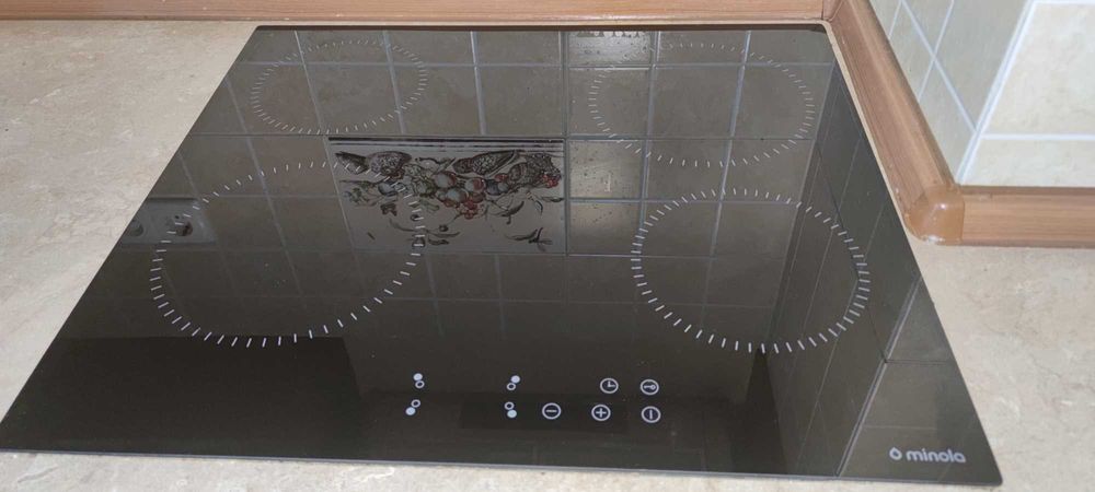 Варильна поверхня електрична MINOLA MVH 6031 KBL