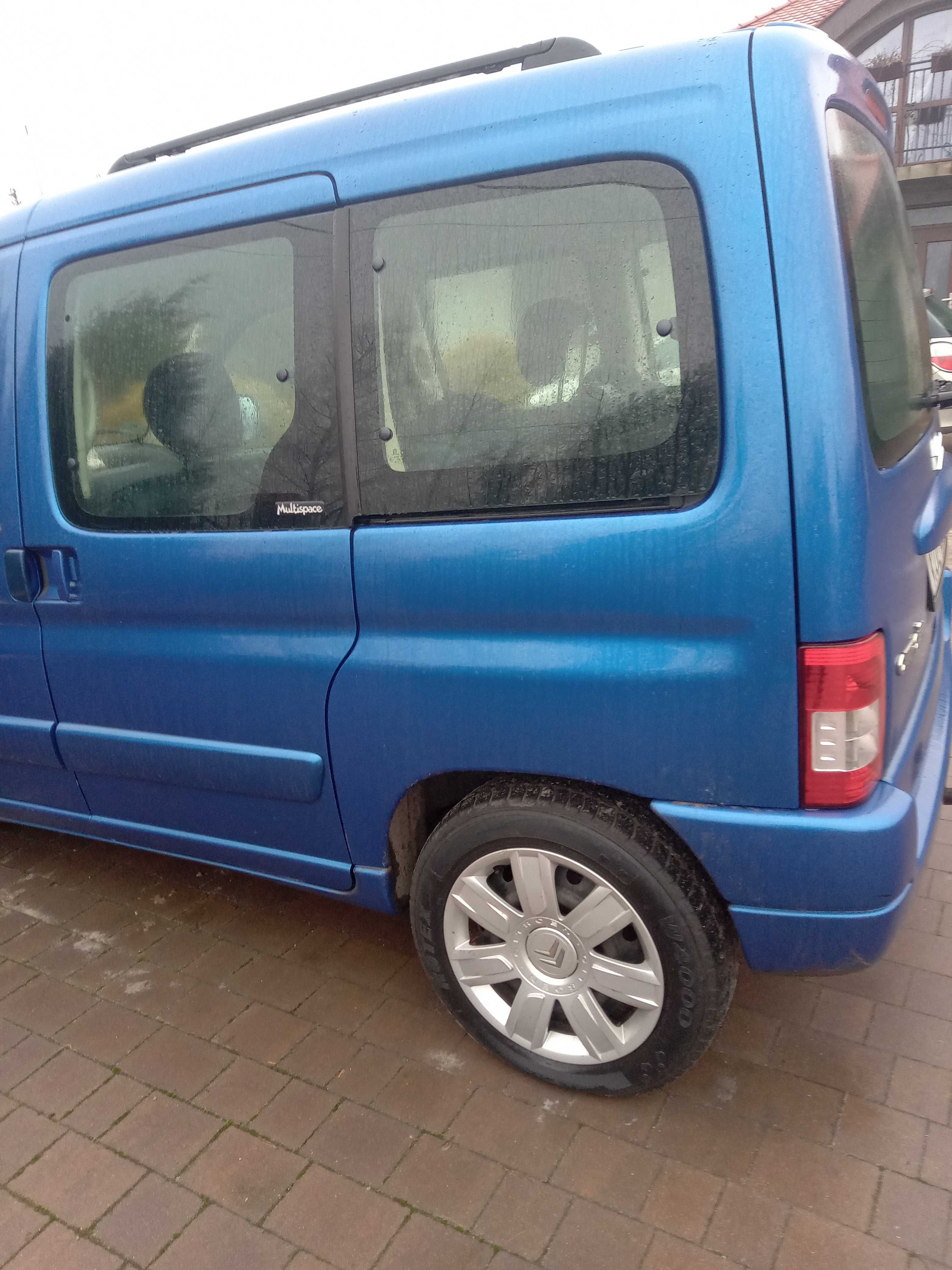 Citroen BERLINGO 1.6 BENZYNA 2007 R Cena 9500