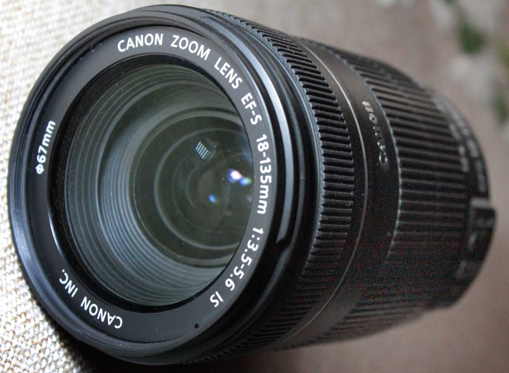 Canon EF-S 18-135 mm F/3.5-5.6 IS
