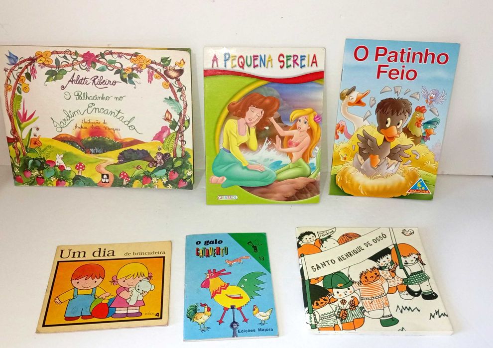 Vários livros infantis antigos