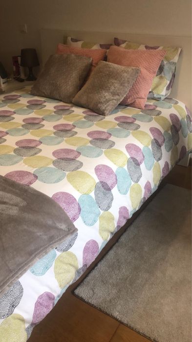 Cama MALM Branca IKEA 140x200cm