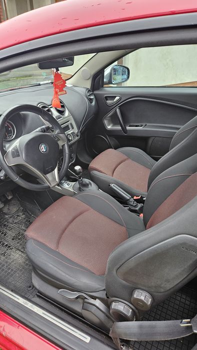 Alfa Romeo- Mito
