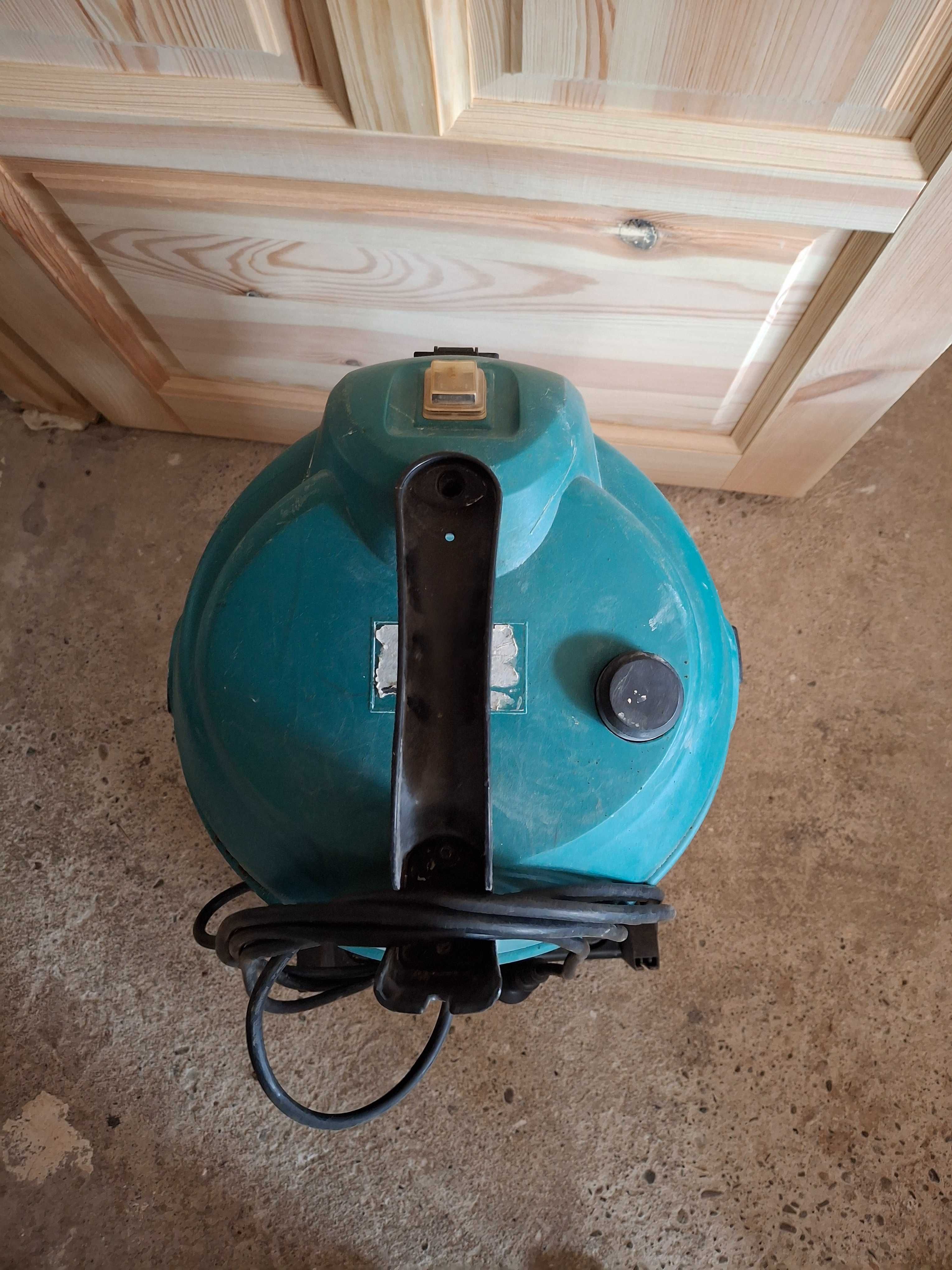 Odkurzacz Makita chyba albo Vander sprzedam
