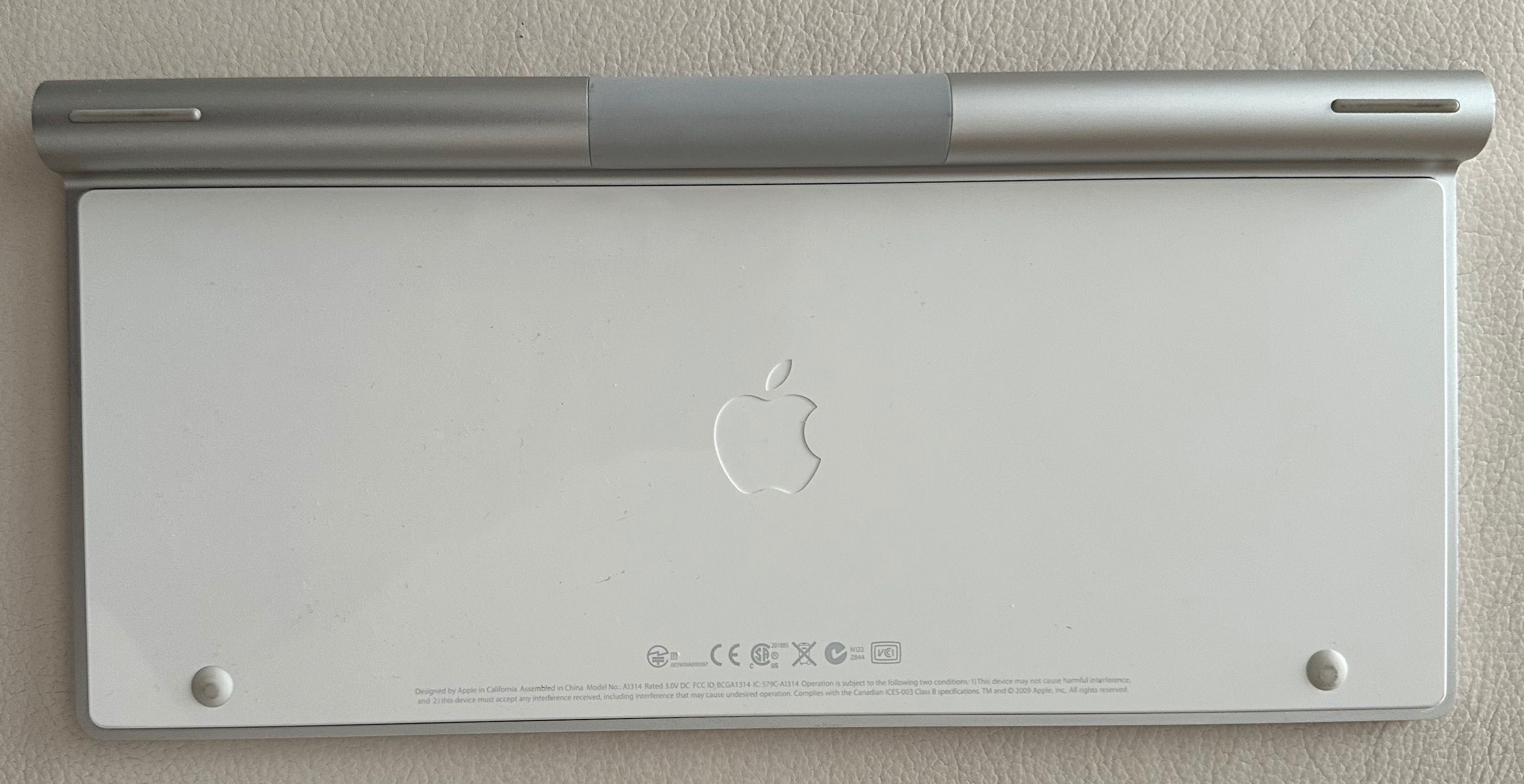 Apple Wireless Keyboard A1314