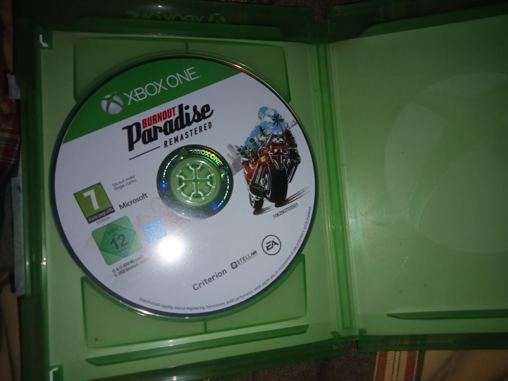 Vendo burnout paradise resmatered para Xbox One