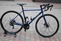 Rower typu gravel osprzęt shimano 105, koła 28, zobacz
