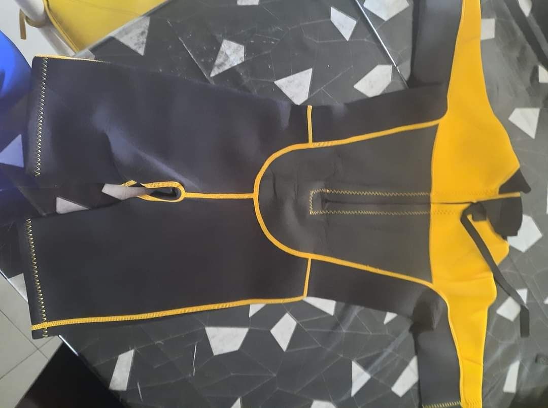 Fato surf/ bodyboard