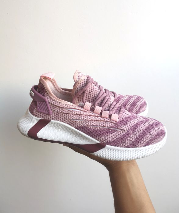 Sapatos biqueira aço 35,5 - Novos!