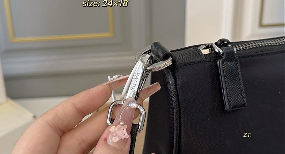 PRADA сумка мужская унисекс черная через плечо