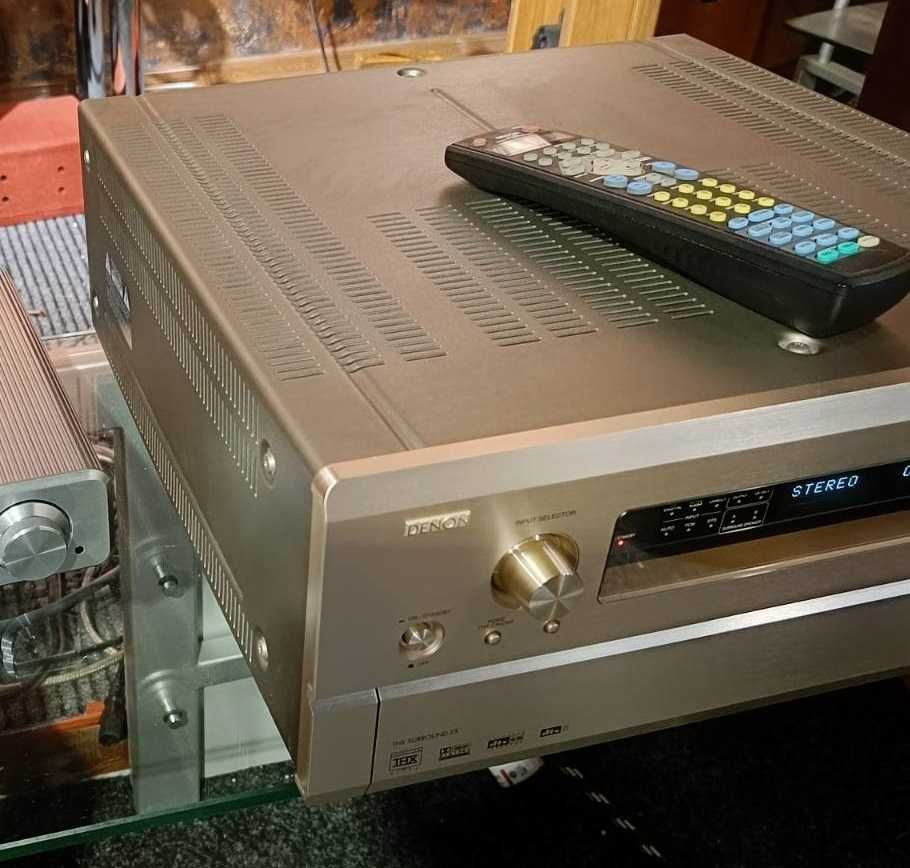Denon AVC-A11SR потужний ресивер Japan