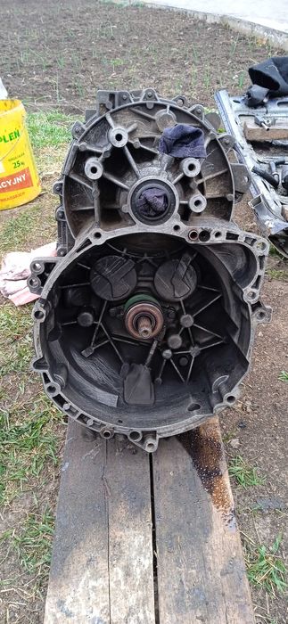 Коробка демпфер Mitsubish Carisma, Space Star F9 1.9 dCi VOLVO S40V40