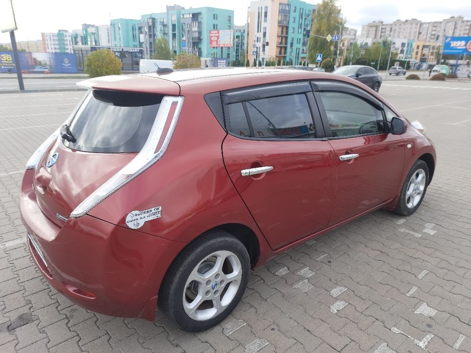 Nissan Leaf 2011р.