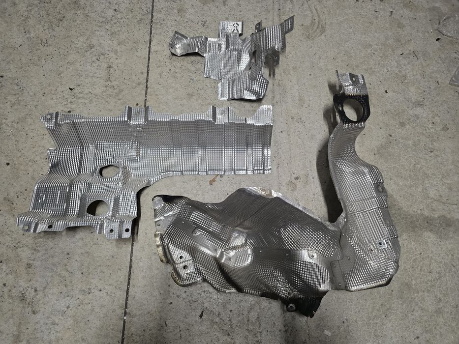Osłona Termiczna Tłumika Komplet  Nissan Qashqai J12 2024 Lift