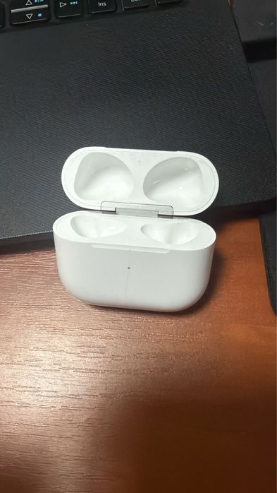Зарядний кейс Apple AirPods 3 оригінал, б/у