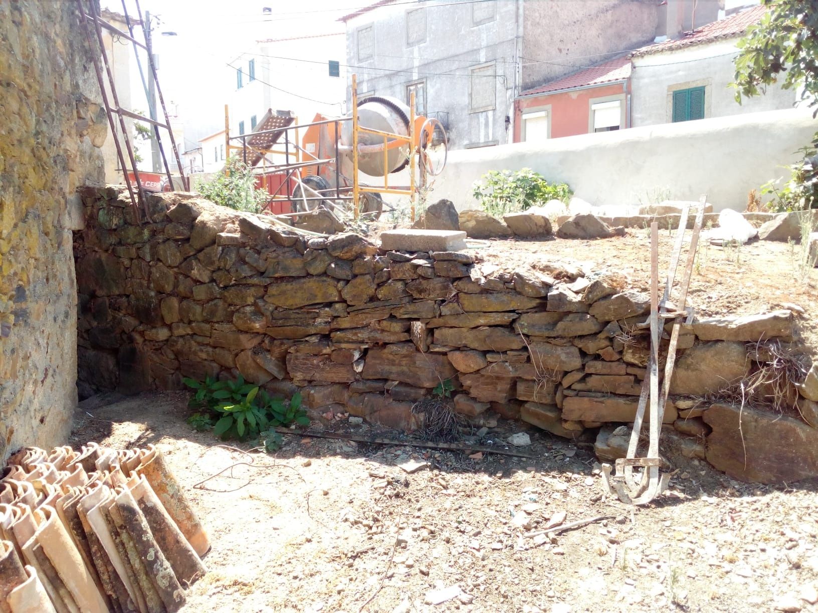 Prédio urbano / casa em Penamacor