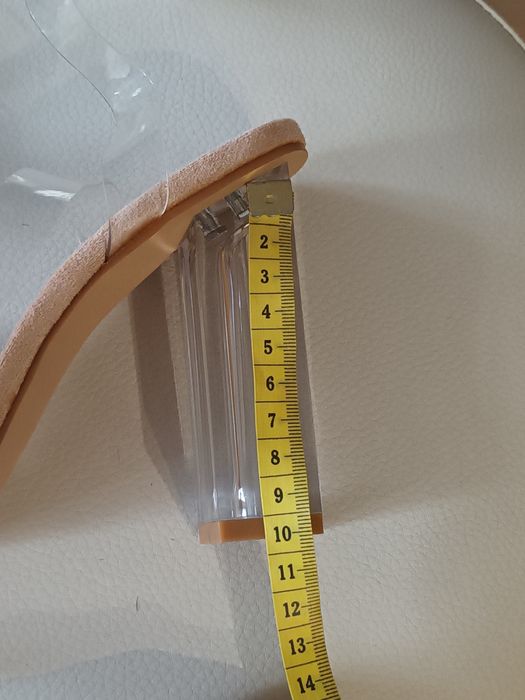 Szpilki sandałki transparentne