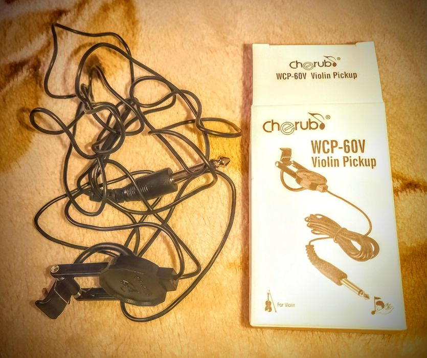 Врезной звукосниматель с пятиполосным эквалайзером и тюнером