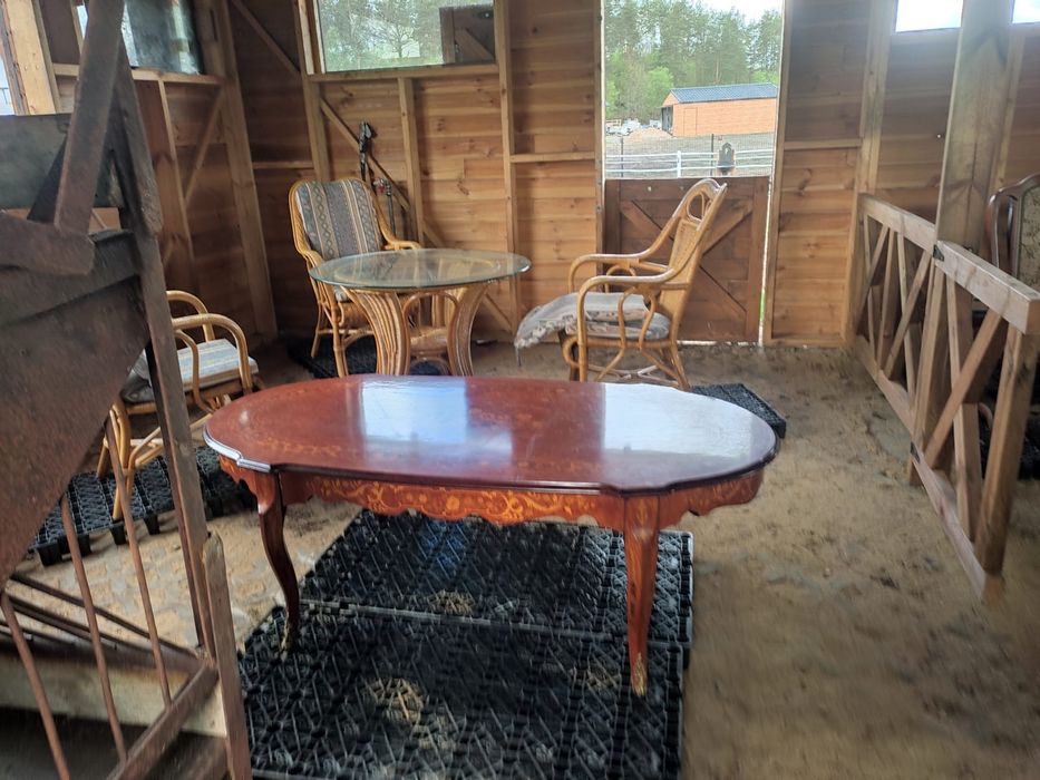 Stół owalny lakierowany