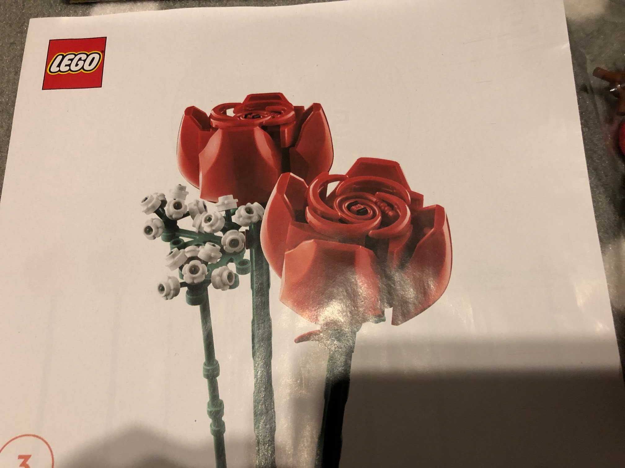lego 10328 4 kwiaty zafoliowane zamknięte bukiet róże rose