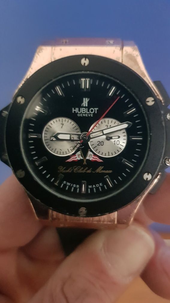 Часи HUBLOT механика.