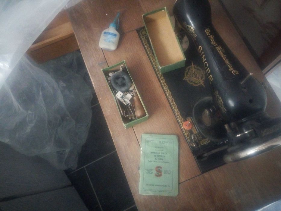 Máquina de Costura Singer antiga