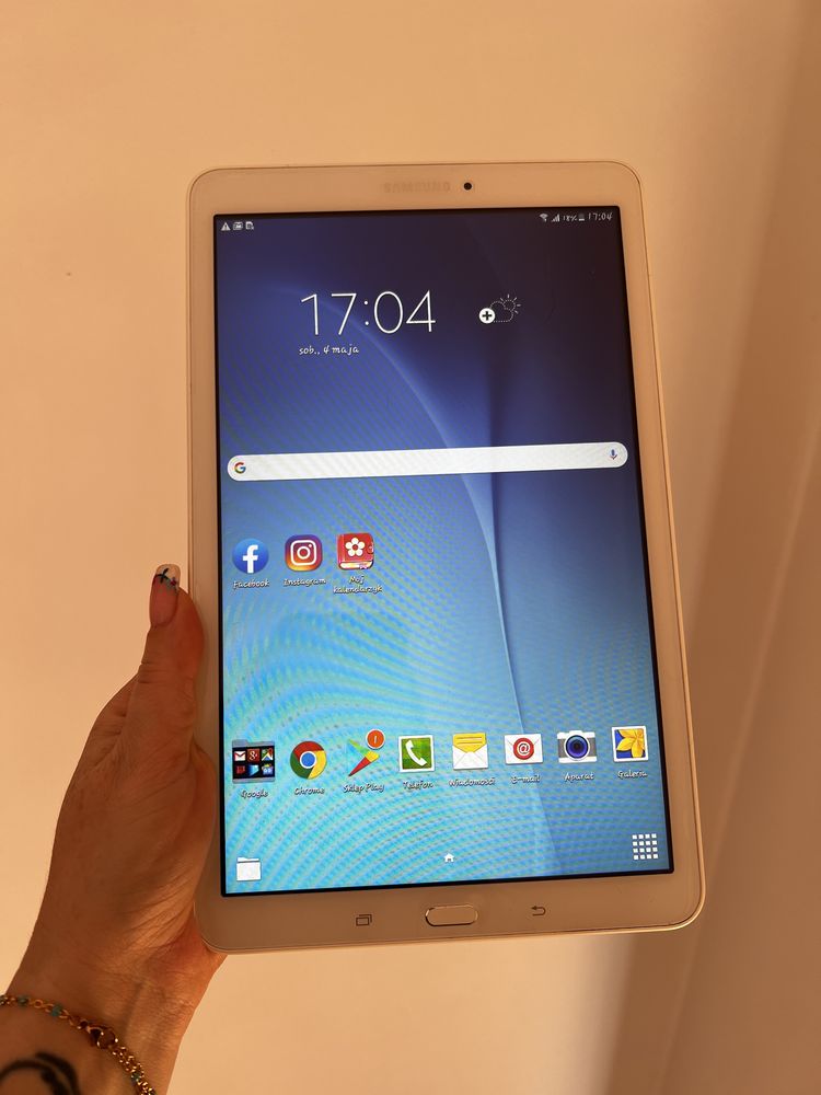 Tablet samsug Galaxy Tab E bialy