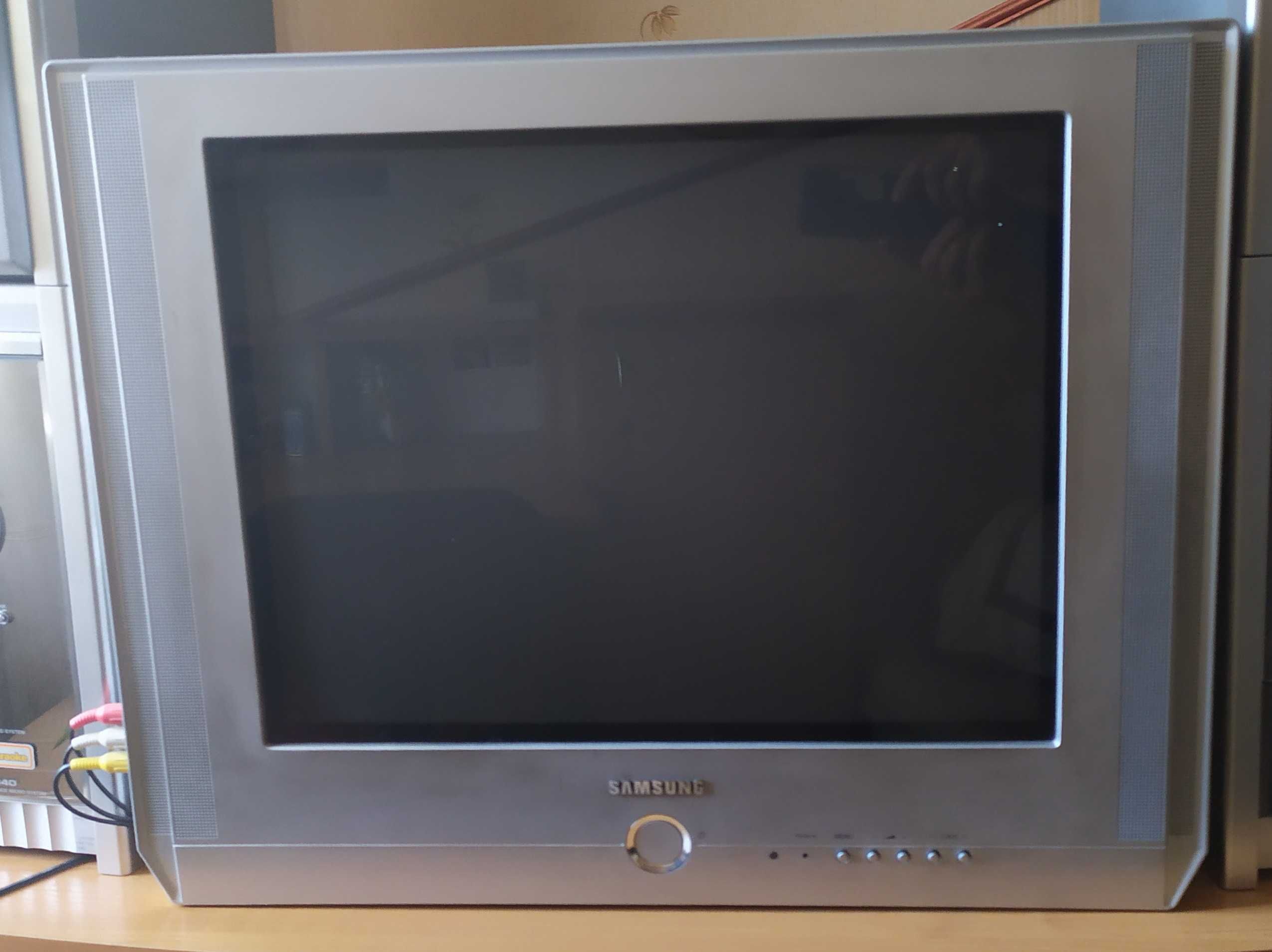 Телевізор Samsung CS-21M20MQQ (б/в), кінескопний, з плоским екраном