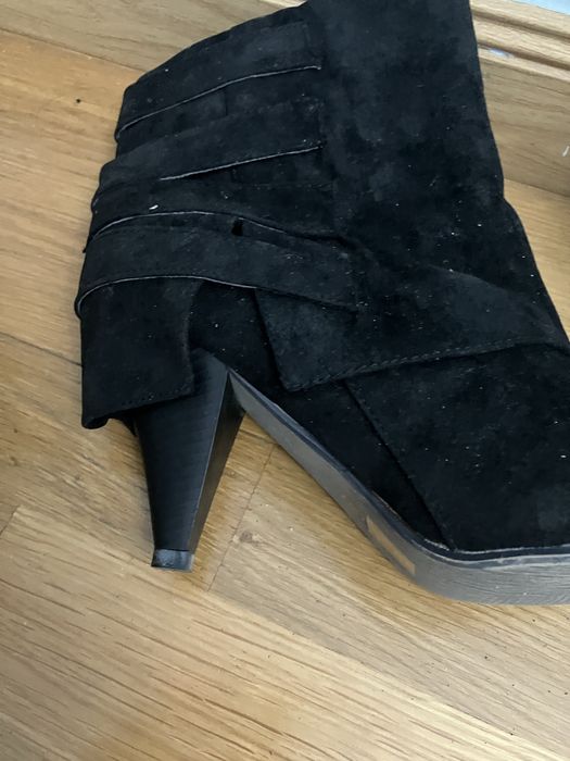 Bota camuca nova n* 40