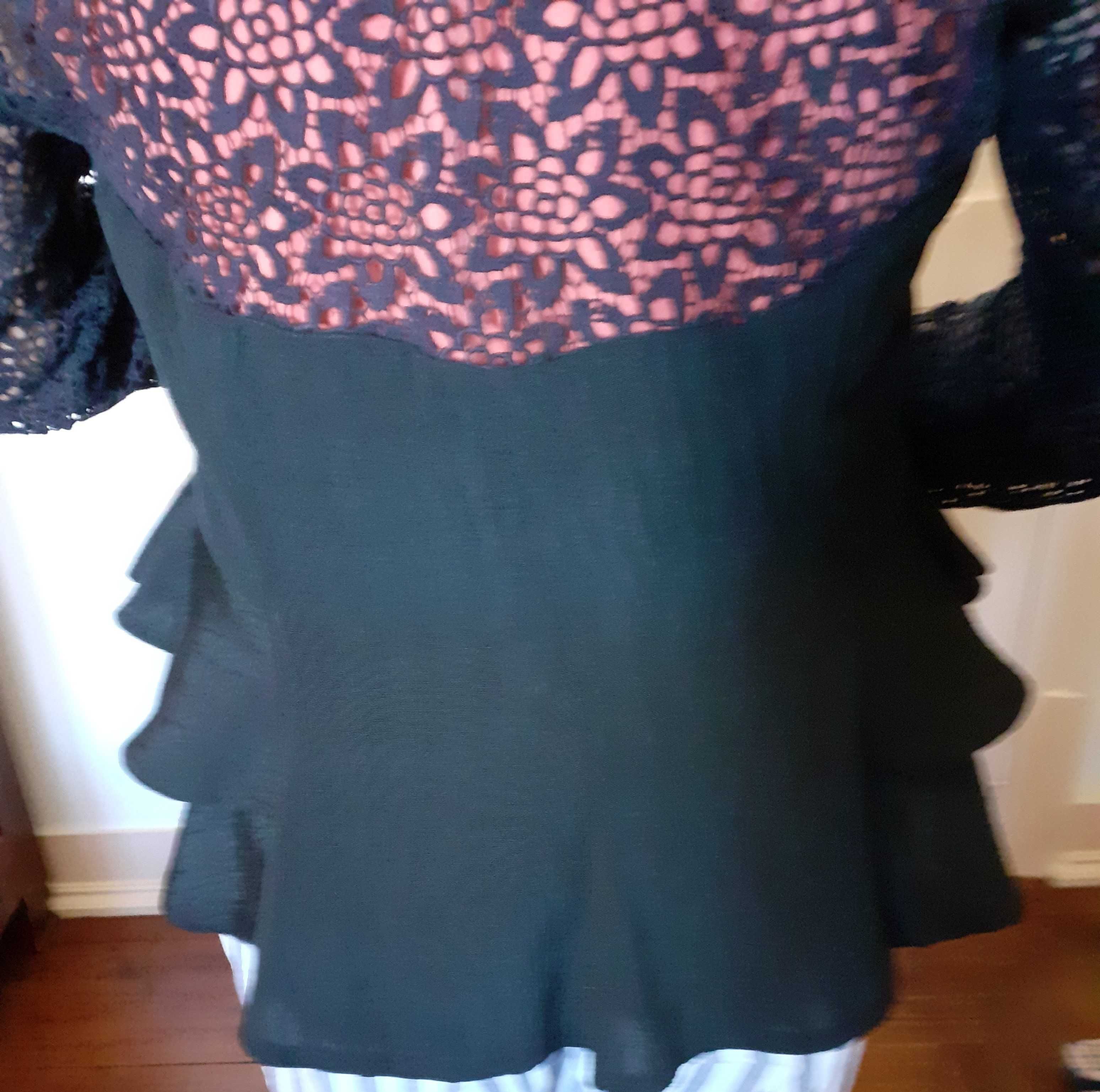 Blaser com renda e top de renda igual