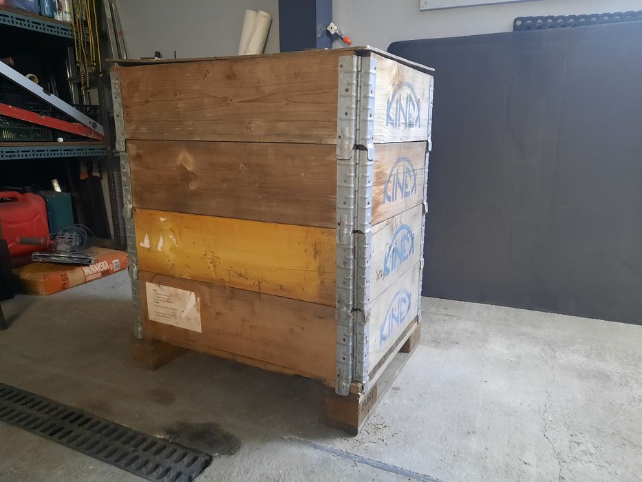 Skrzynia. Paleta. Drewniana 80x60