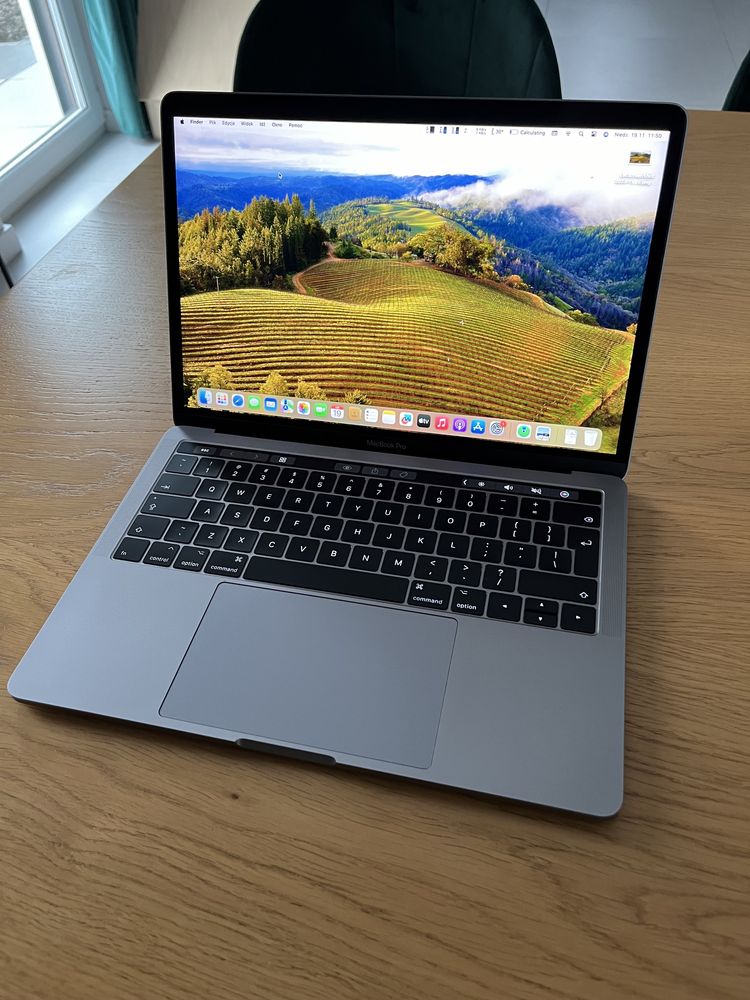 MacBook Pro 13 cali z touch bar