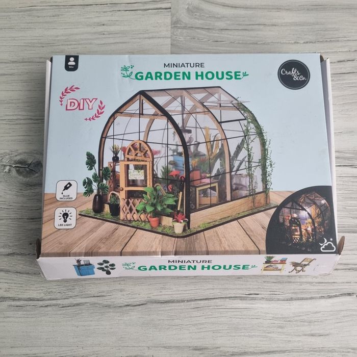 DIY domek szklarnia do samodzielnego składania – Garden House z LED