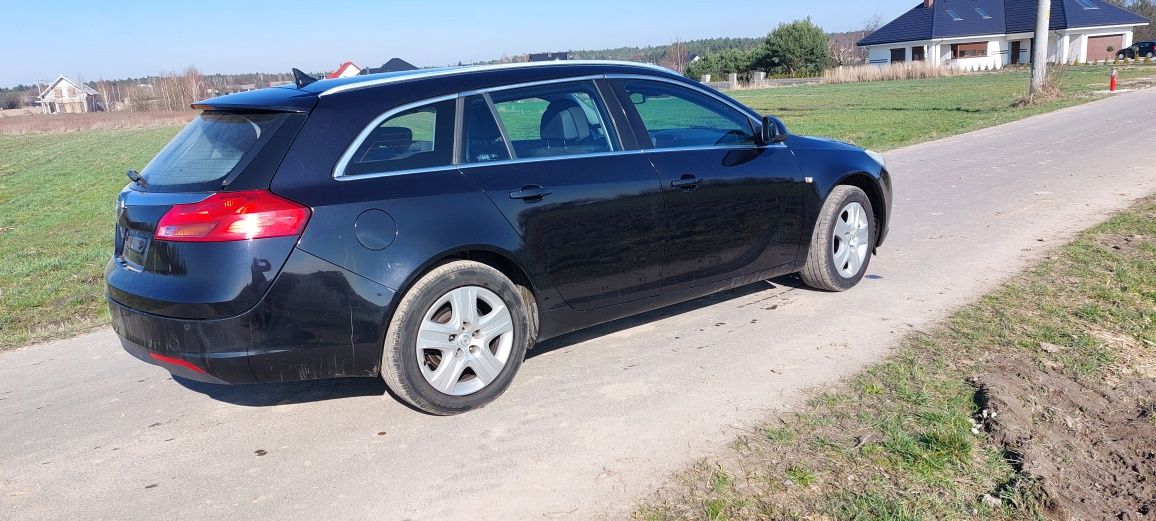 Opel insignia 1.8 benzyna 140km