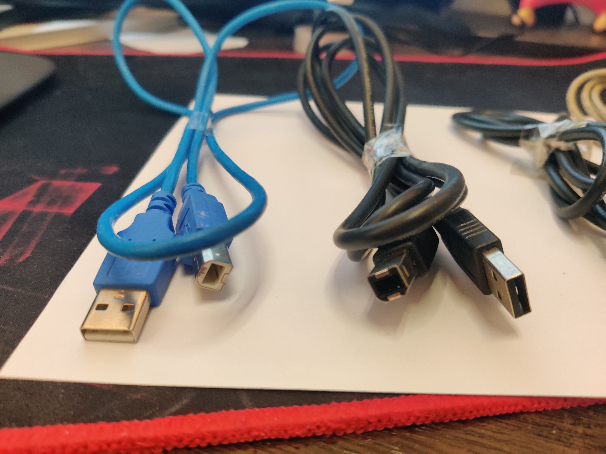 Кабель USB тип А - USB тип В та VGA-VGA