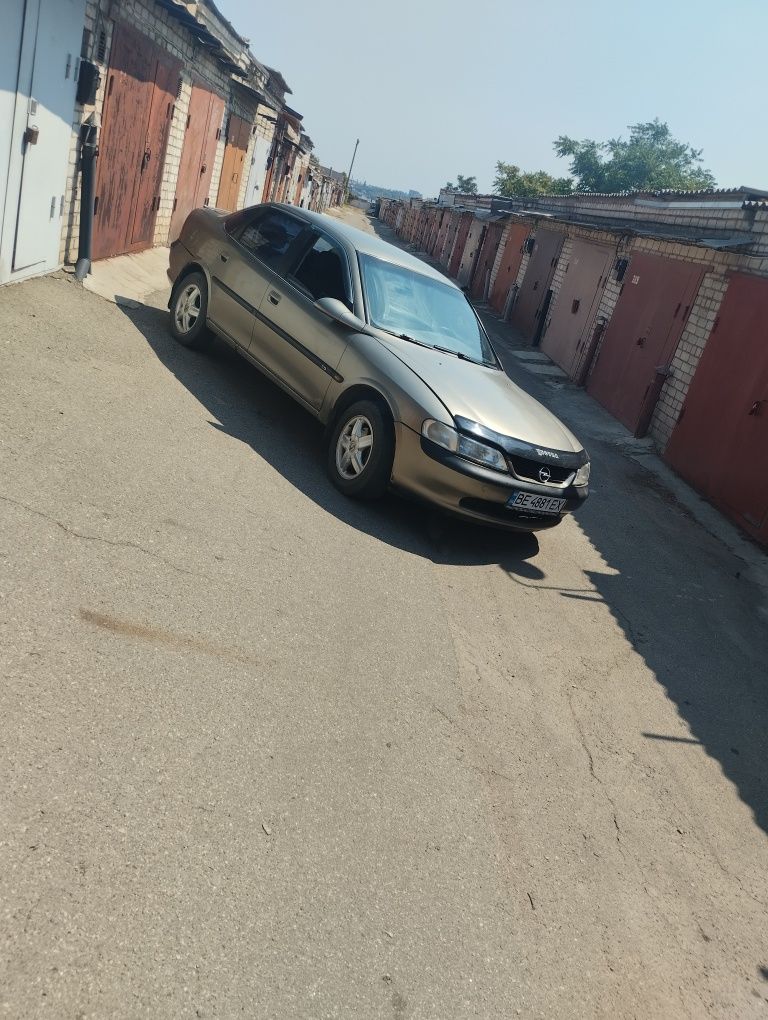 Продам Опель вектра 2.5 АКПП