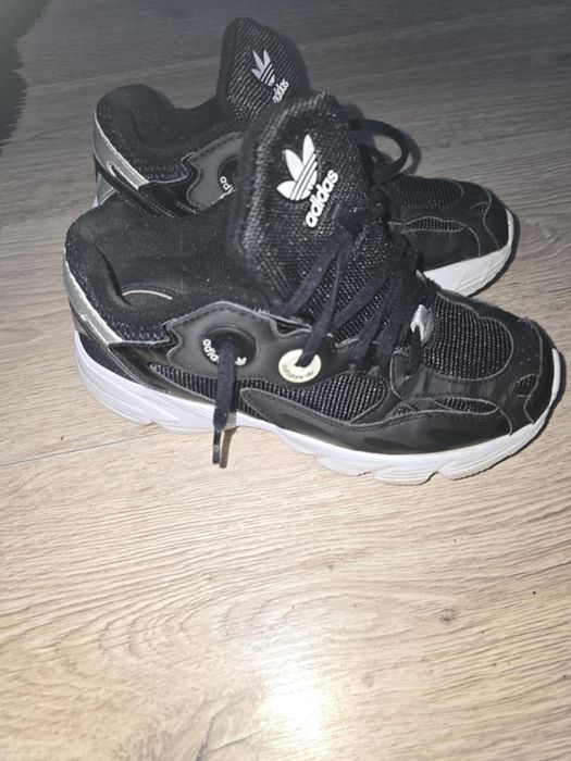 Buty sportowe adidas