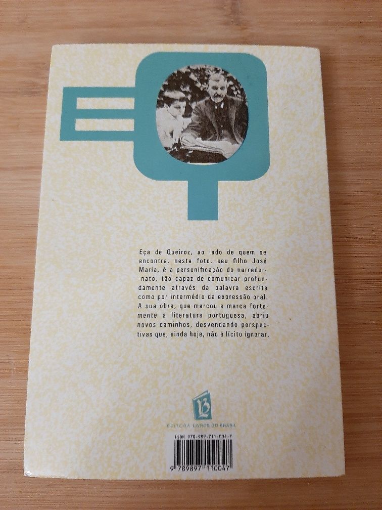 Livro " contos" de Eça de Queirós