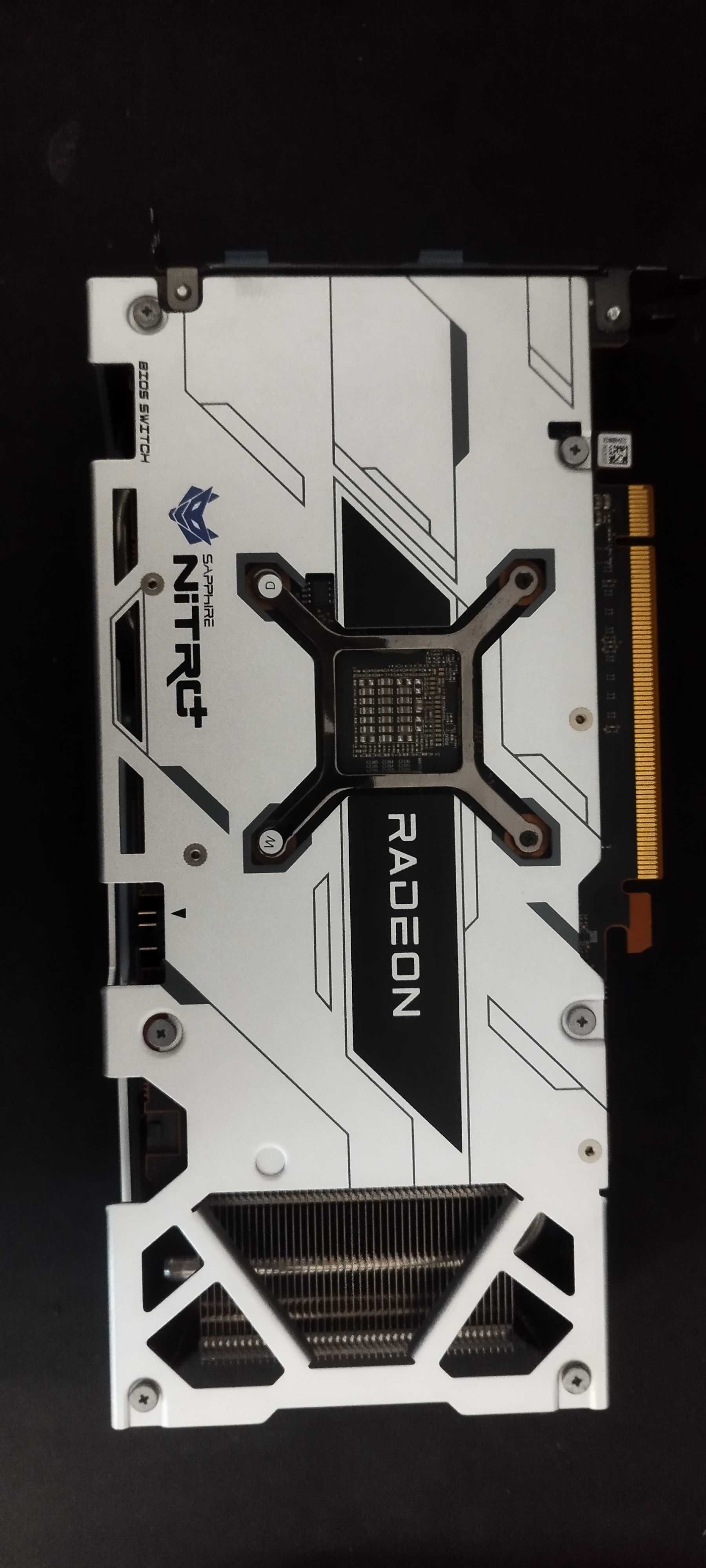 Placa Gráfica AMD Radeon RX 6600 XT SAPPHIRE NITRO 8GB