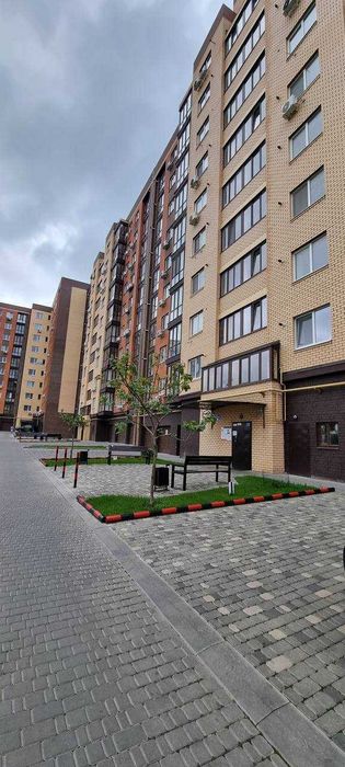 Квартира з АГВ у цегляному будинку. Можна під програми.