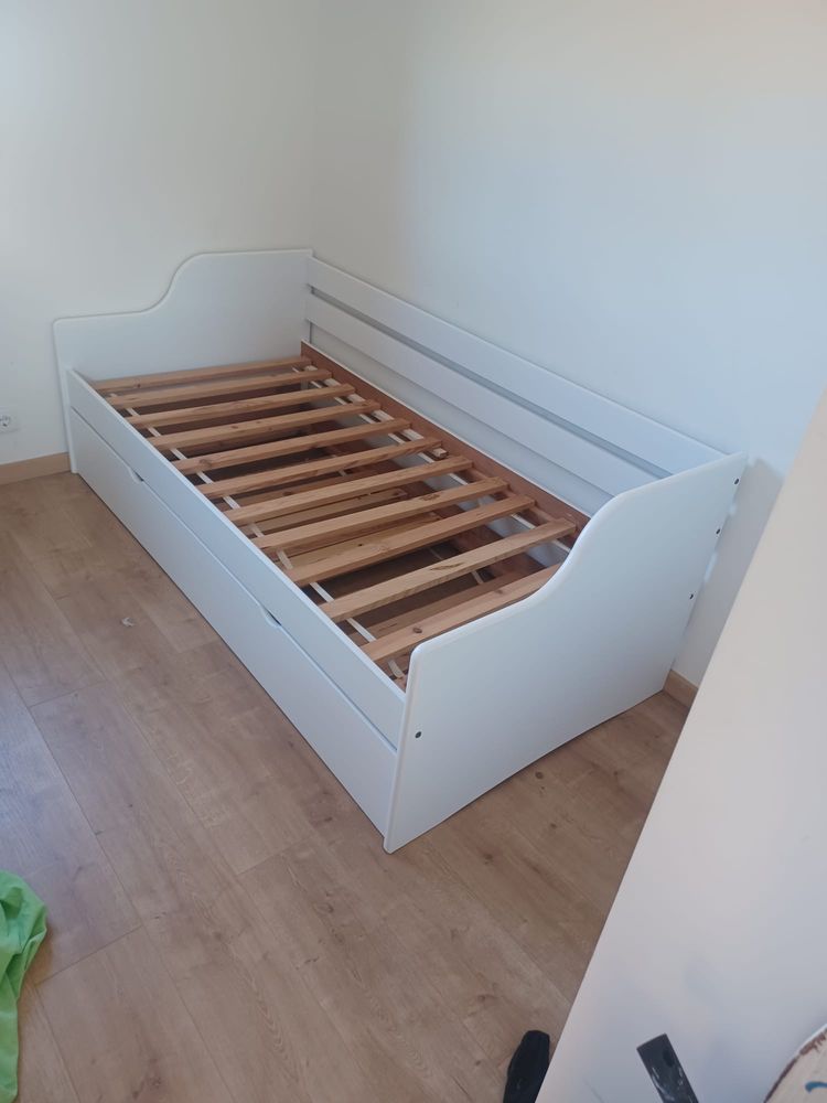 Cama individual com gaveta de cama