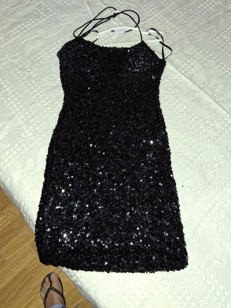 Vendo vestido de lantejoulas
