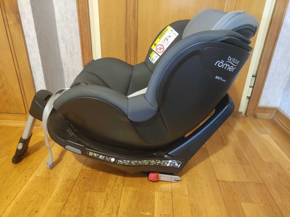 Cadeirinha auto Britax Romer Dualfix M i-Size – impecável