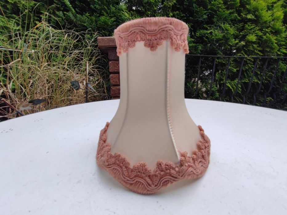 Stary abażur na lampkę,kinkiet itp.